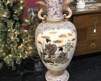 Amazing Japanese Cloisonne' Vase - 2 sided - different scene on each side.  Excellent condition.