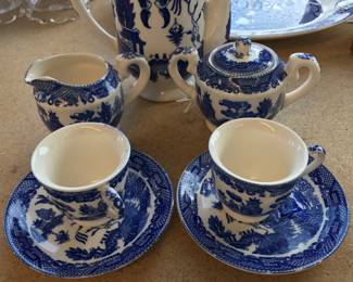 Blue Willow Tea Set