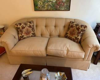 QUALITY TUFTED SOFA IN GREAT CONDITION.
