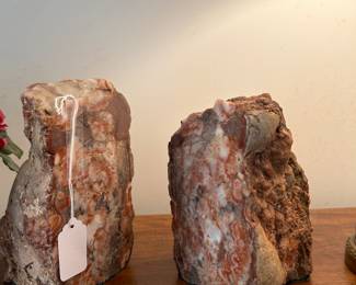 MORE GEODE BOOKENDS.