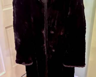 Fur coat - size M