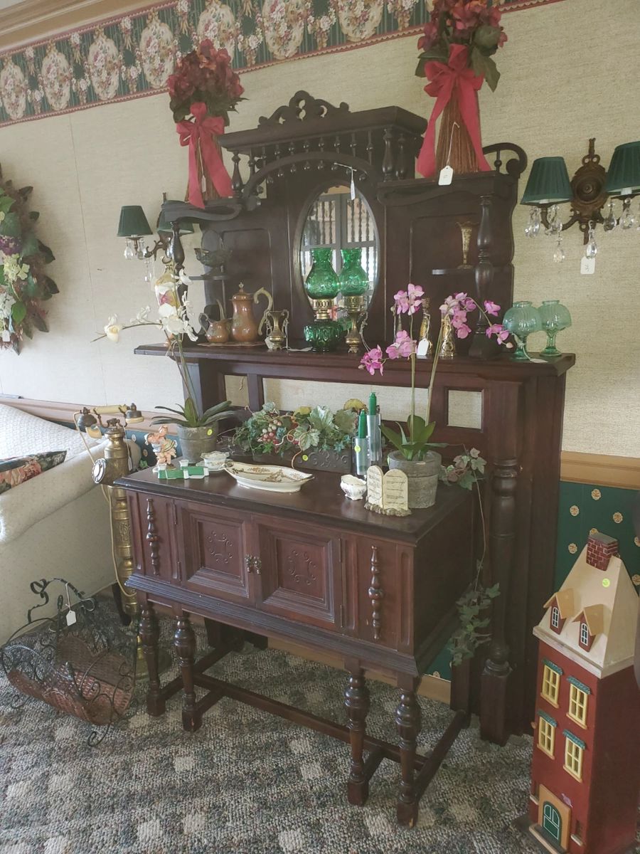 Burkey Rd Estate Sale in Youngstown, OH starts on 11/18/2023