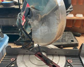 Following are many pictures from the woodworking shop