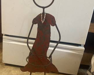 Another picture to show how tall she is. Almost to the top of the stove. So cool