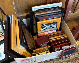 Dozen of picture frames