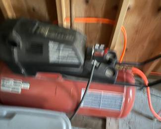 Craftsman 33 gallon 150 PSI air compressor    $125.00