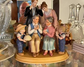 Denim Days Figurines Collectibles 
83 pieces priced separately at 1736.00.  Buy the lot 1000.00 