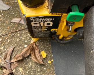 McCulloch 20” bar chain saw. Runs good 
$ 150.00