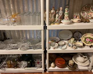 Glassware, China, place settings (utensils), figurines