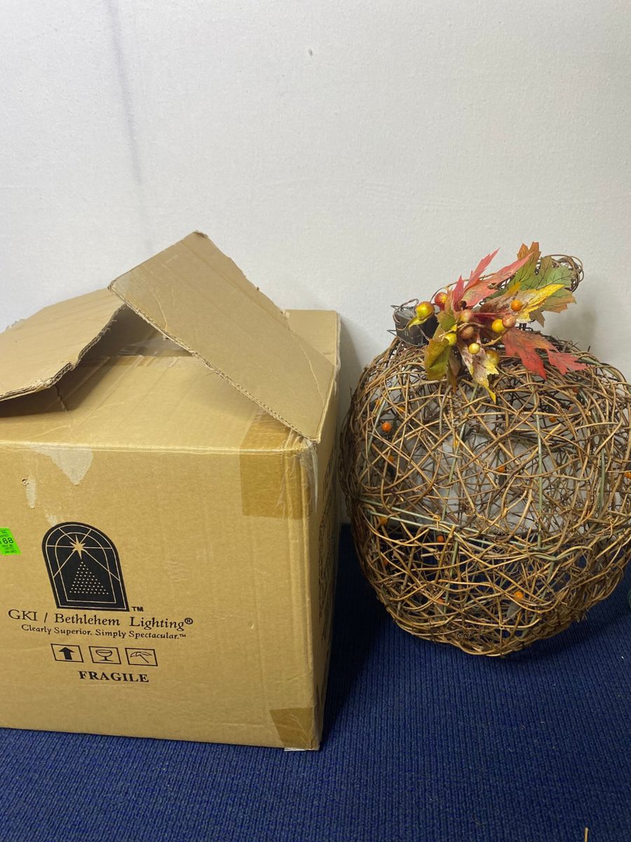 Thanksgiving, Christmas, Easter and Halloween... starts on 11/4/2023