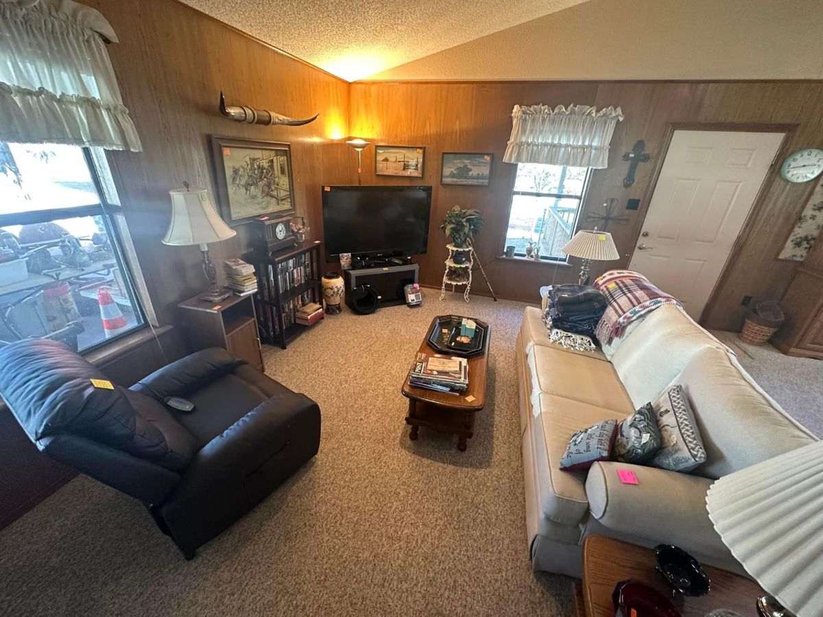 Uplift Estate Sale in Kingsland, TX starts on 11/3/2023