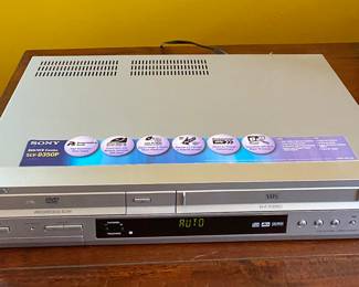 Sony DVD/VCR Combo