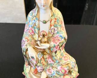 Chinese famille Rose Goddess Porcelain Figurine