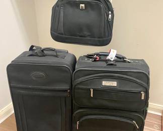 Luggage, Kenneth Cole.