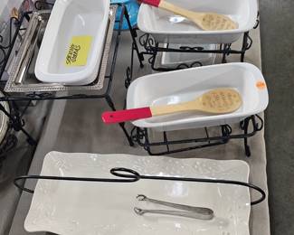  LOT OF SERVING STANDS WITH BOWLS