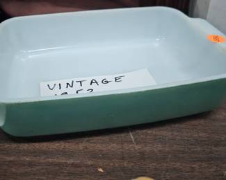 VINTAGE PYREX