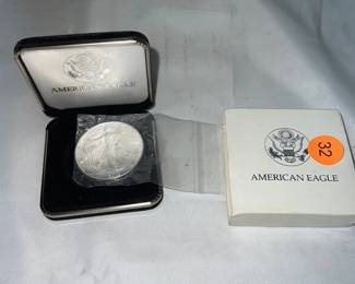 2002 AMERICAN SILVER EAGLE DOLLAR