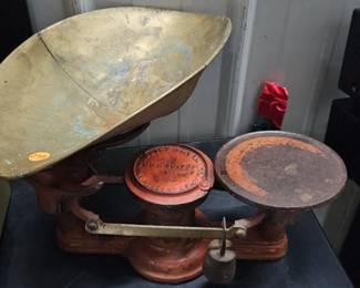  ANTIQUE FAIRBANKS DRY GOODS SCALE