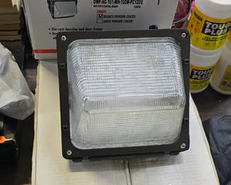 2 ORACLE PHOTO SENSOR LIGHTS