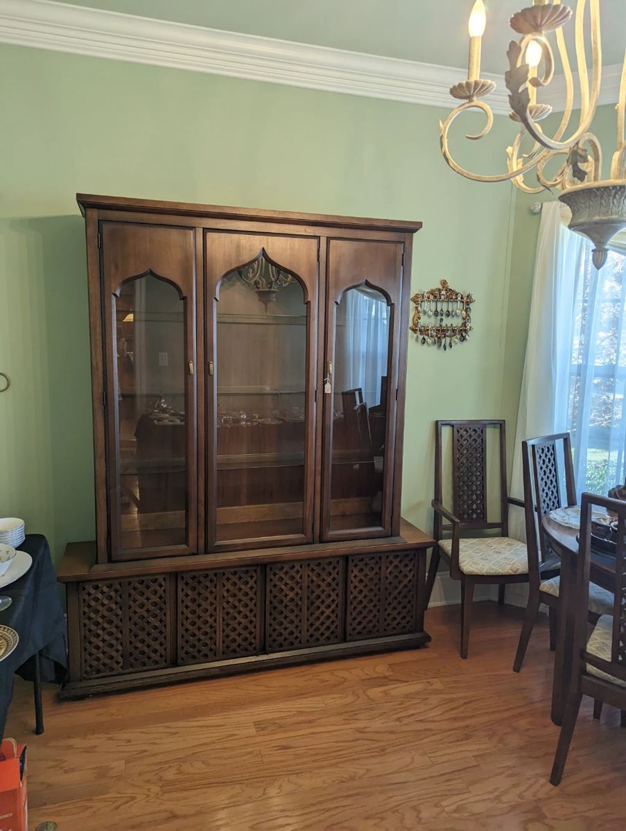 S.E. Huntsville Sale by Lotus Estate Sales starts on 11/9/2023