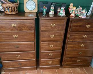 Matching Chest of Drawers
