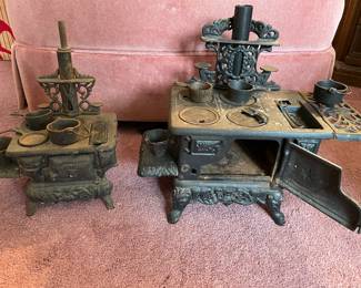 Cast stove toys