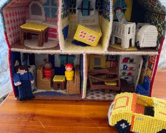 That's right! The cutest little knit house ever!