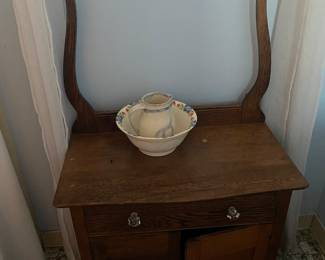 Antique wash stand.