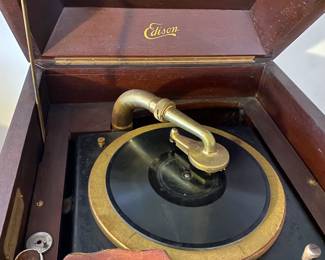 This is the Edison player all set up.