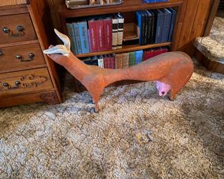 This sculpture is udderly amazing.