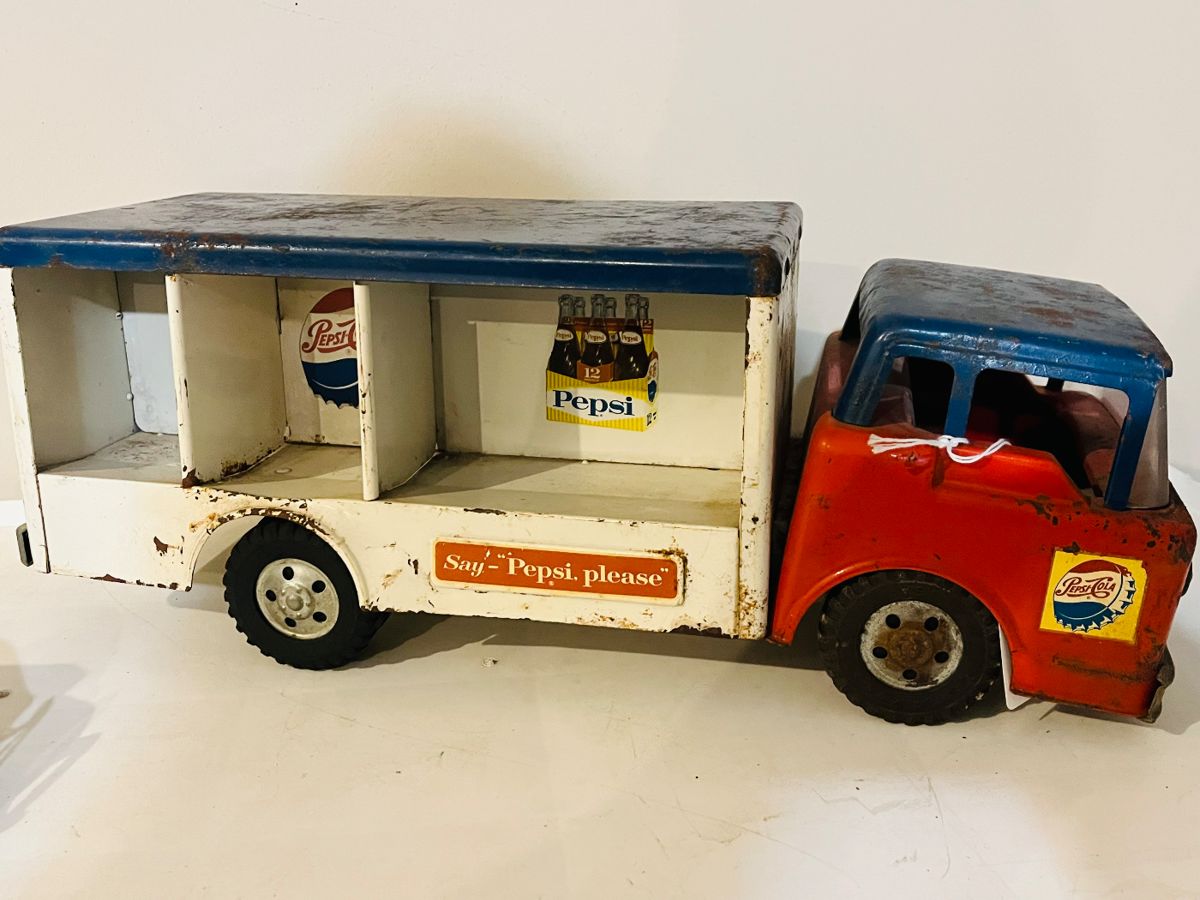 Elkhorn Estate Sale starts on 11/10/2023