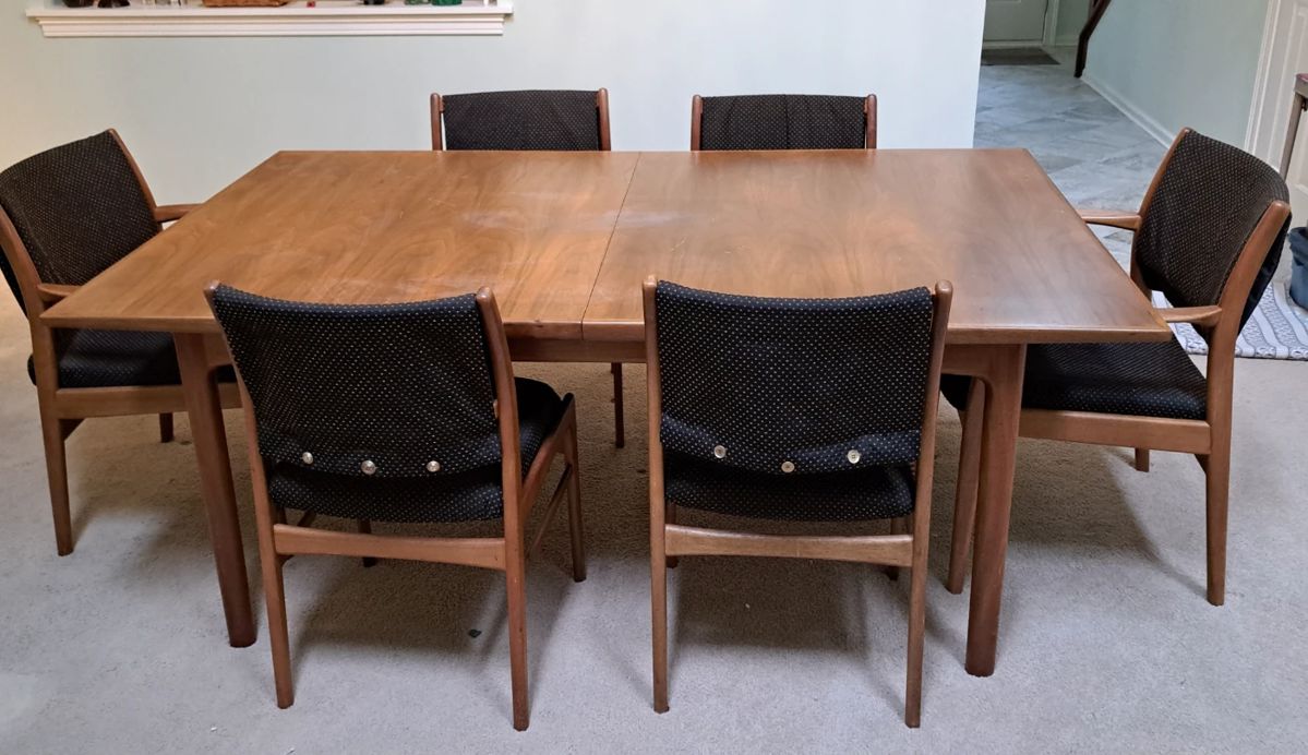 R&J ENTERPRISES TAG SALE IN EAGLES CHASE CONDOS starts on 11/11/2023