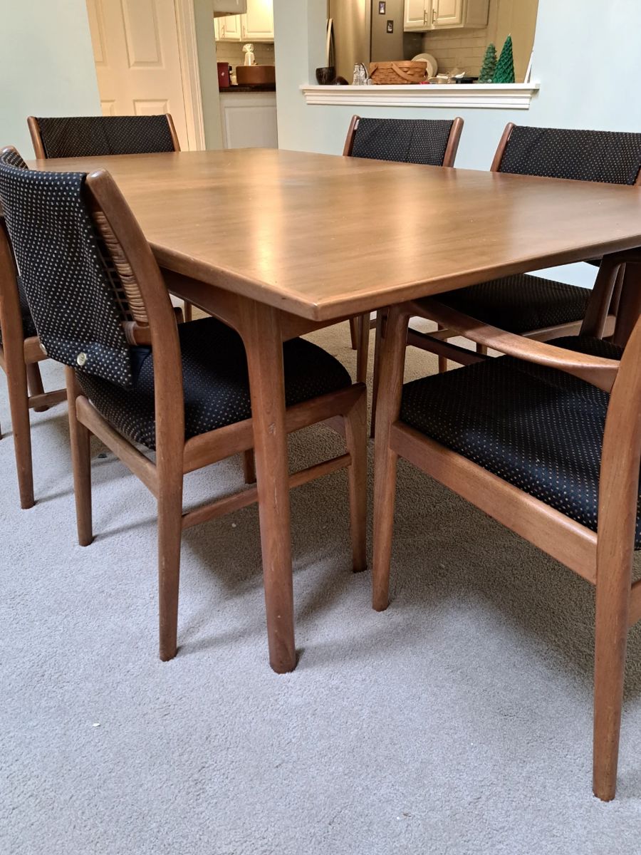 R&J ENTERPRISES TAG SALE IN EAGLES CHASE CONDOS starts on 11/11/2023