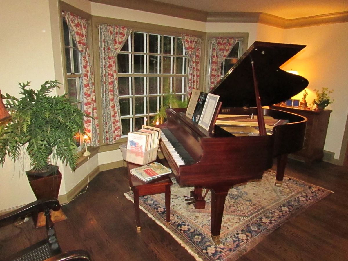 Beautiful Hills and Dales Village Tag Sale starts on 11/9/2023