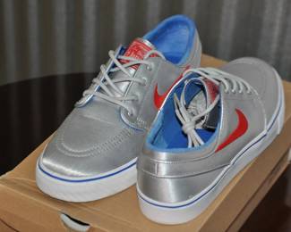 Men’s “Like New” Nike Zoom Stefan Janoski Athletic Shoes, Size 8 With Box ($45).