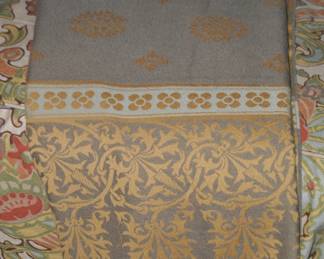 Wow! This Italian Made Anacini Throw in 100% Pure Wool Will Add a Touch of Class to Any Piece of Furniture.