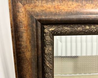 Stunning Details of the Beveled Wall Mirror