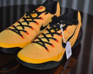 Rare Nike Kobe, Bruce Lee, 2014 Athletic Shoes, Size 8 1/2, No Box. ($250)