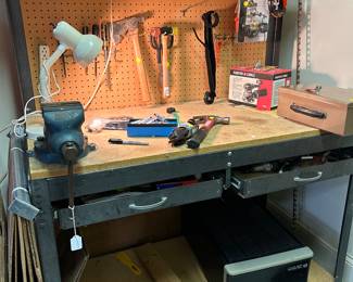 Tool bench & vice