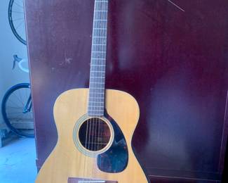 Yamaha guitar
