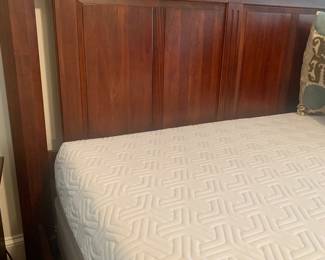 King size Tempur-Pedic mattress/boxspring