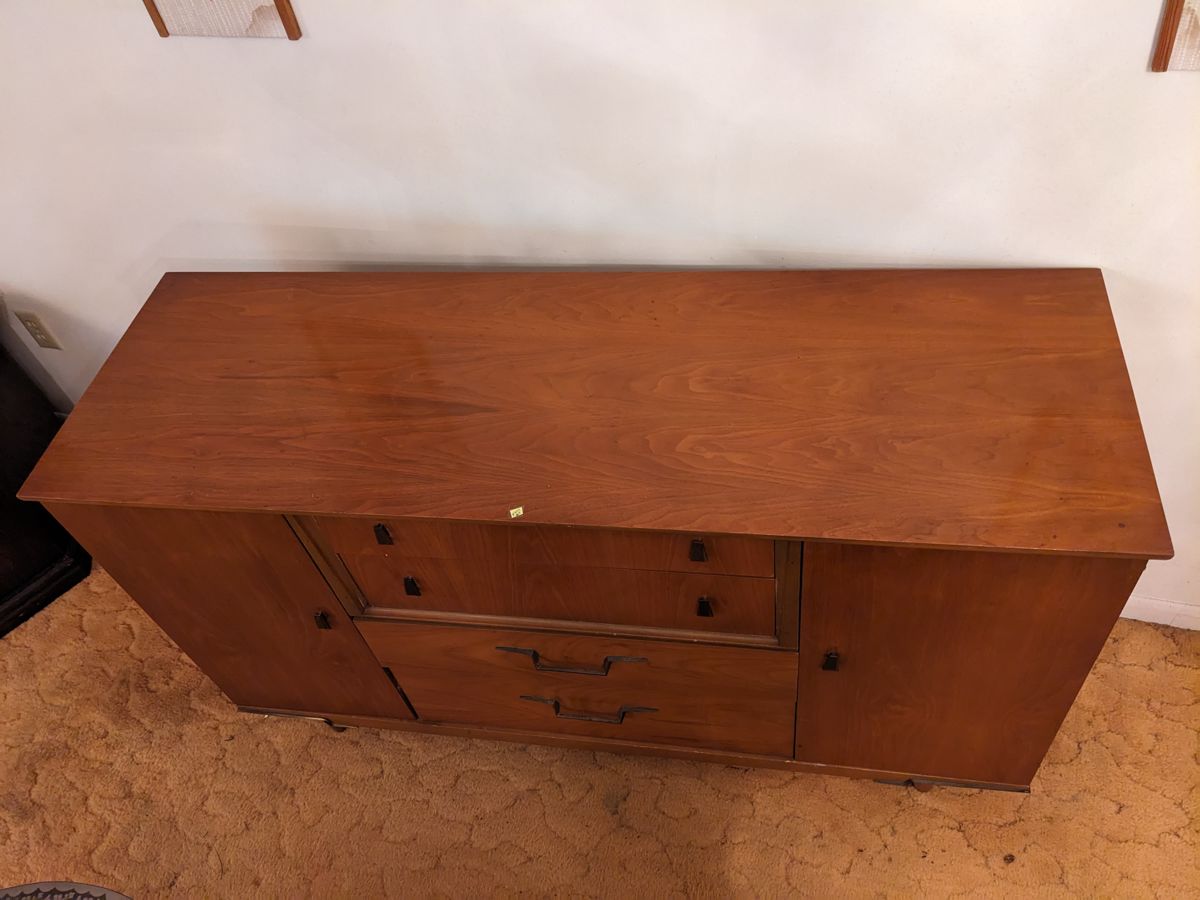 HUGE Estate Sale Vintage. MCM Furniture.... starts on 11/10/2023