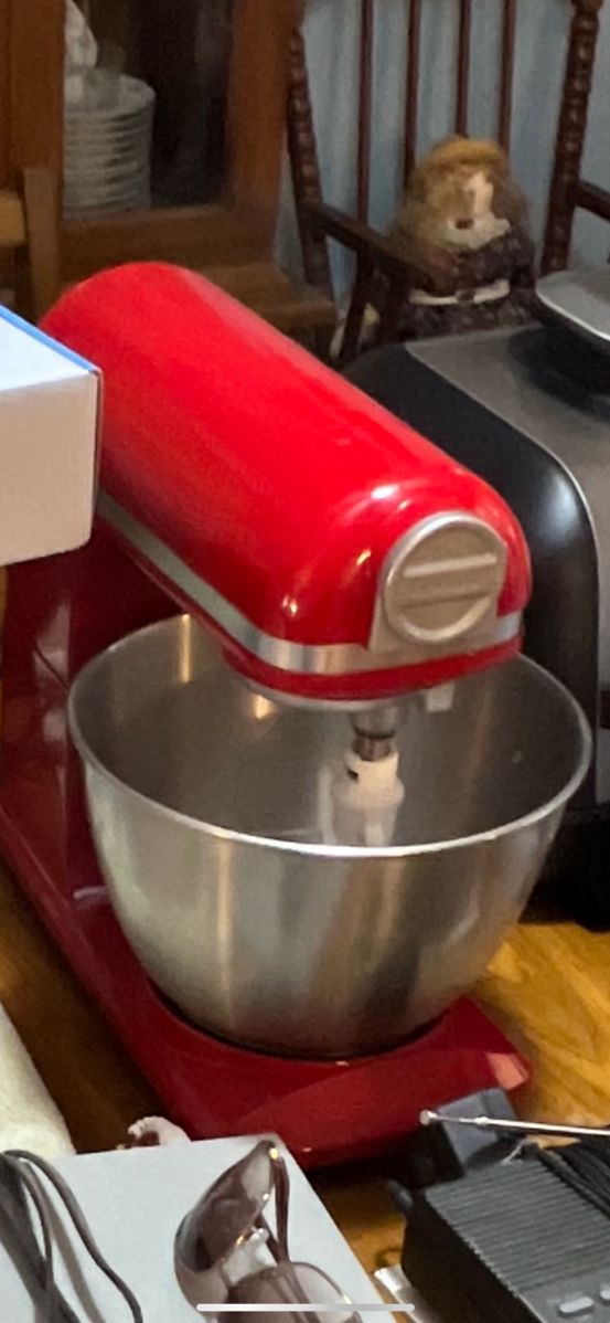 Zephyrhills Estate Sale starts on 11/18/2023