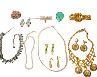 Vintage Costume jewelry 