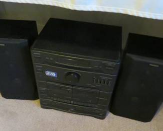 Stereo shelf system