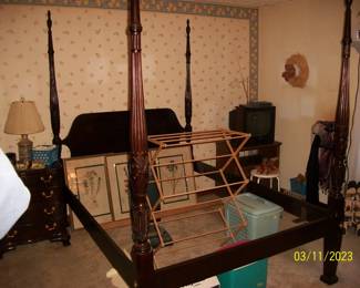 Queen Councill Craftsman Bed Set