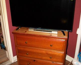 40" Sharp / Sony CD/DVD Player