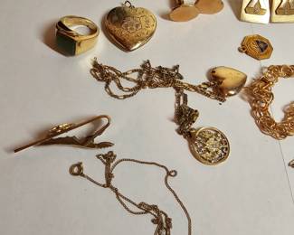 https://www.auctionninja.com/stress-free-estate-services-llc/sales/details/glamorous-gold-silver-watches-and-costume-jewelry-no-reserves-auction-usa-shipping-on-all-items-12.html