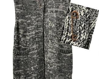 BW Tweed long vest w safety pin closure