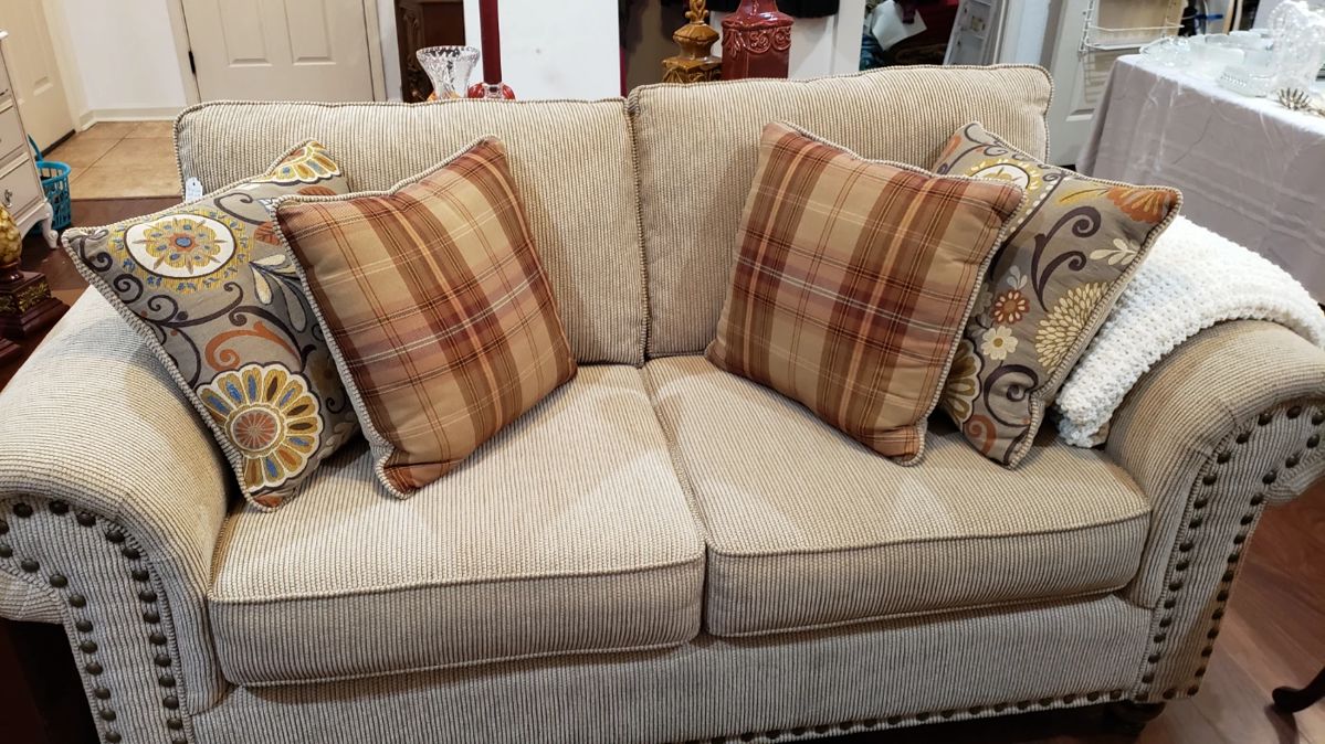 J&K, Two Crazy Women, Estate Sales in Hot Springs, AR starts on 11/10/2023